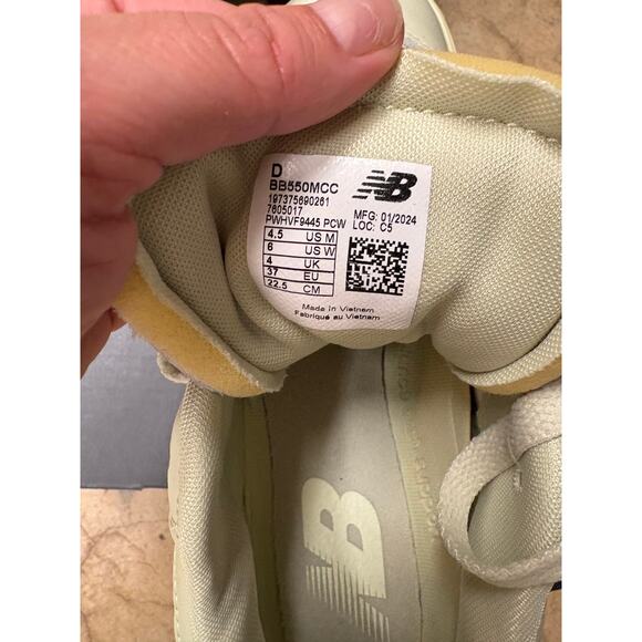 New Balance 550 Mint Green Unisex Lowtop Sneakers — NWT - Picture 9 of 10